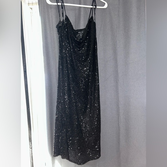 BCBG Paris Women's Sequin Slip on lined Dress NWT Size Large (12-14) 😍 🤩 - Picture 8 of 13